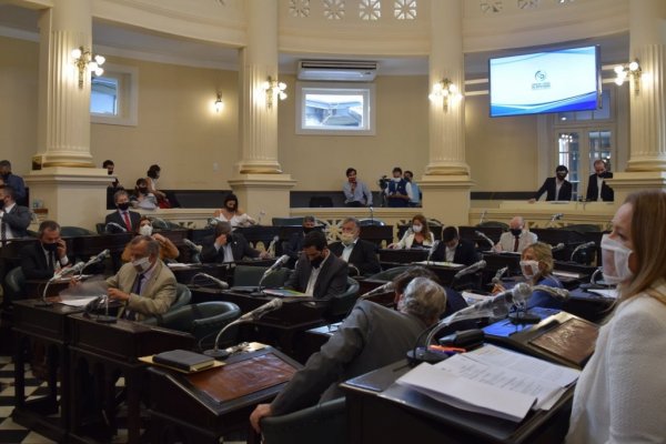 Corrientes: La Cámara de Diputados aprobó diversas resoluciones en su sesión 13