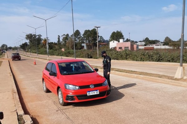 La Policía realiza controles para hacer cumplir la fase 1