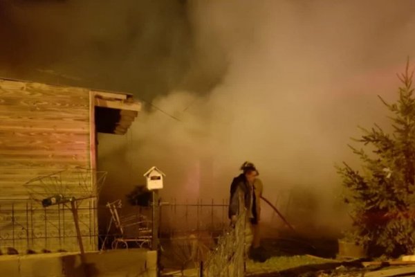 Incendio consumió una casilla de madera