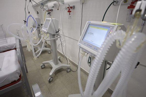 Covid: Está ocupado el 1 % de los respiradores en el Hospital de Campaña