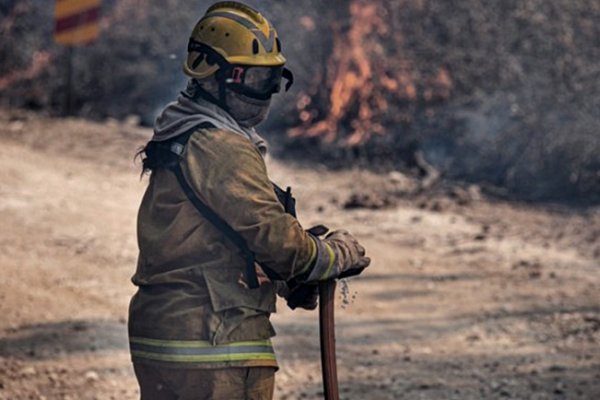 Dos focos de incendios persisten en Córdoba y hay 500 efectivos trabajando