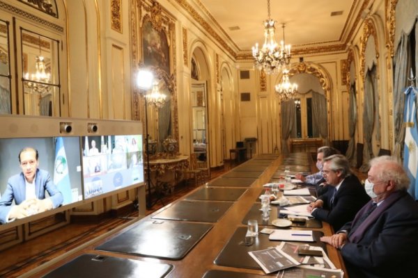 Alberto Fernández conversó con los gobernadores con más casos  y seguirán las restricciones