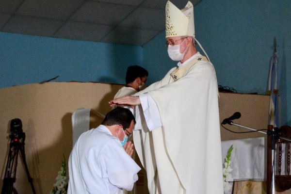 Ordenación sacerdotal en Bella Vista