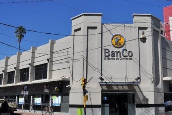 Hoy viernes no abrirán los bancos