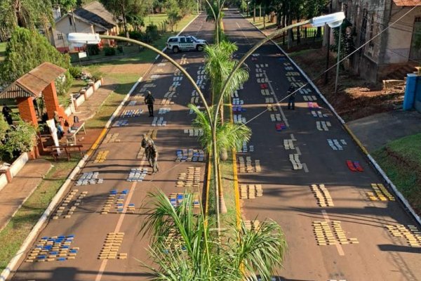 Gendarmería incautó casi dos toneladas de marihuana