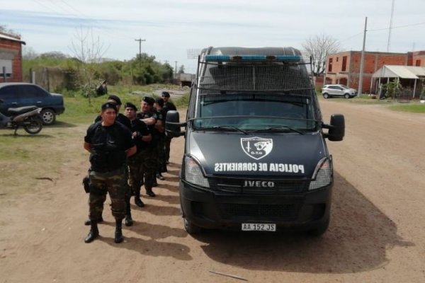 Aislaron a todo un grupo especial de la policía por siete casos de Coronavirus