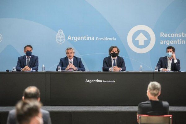 Alberto Fernández inauguró obras públicas en 12 provincias