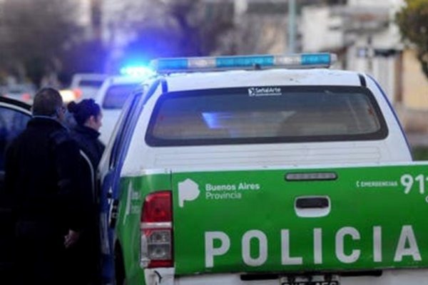 Un adolescente de 17 años asesinó a un hombre que habría entrado a robar su casa