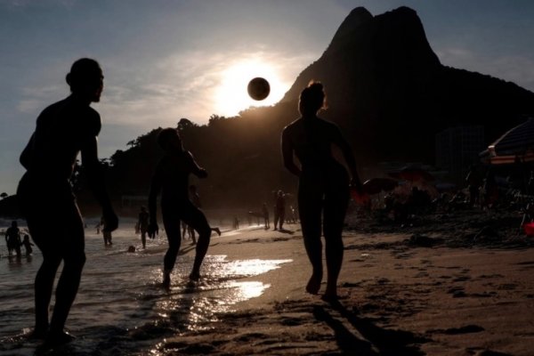 Río de Janeiro cerrará sus playas en la última noche del 2020