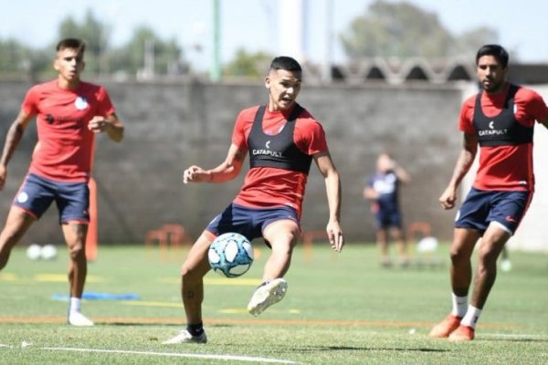 El correntino Herrera, cada vez más cerca de volver en San Lorenzo