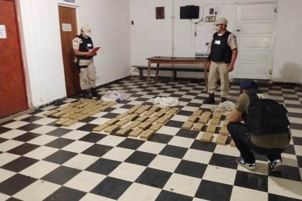 Prefectura incautó más de 72 kilos de marihuana en Corrientes y Misiones