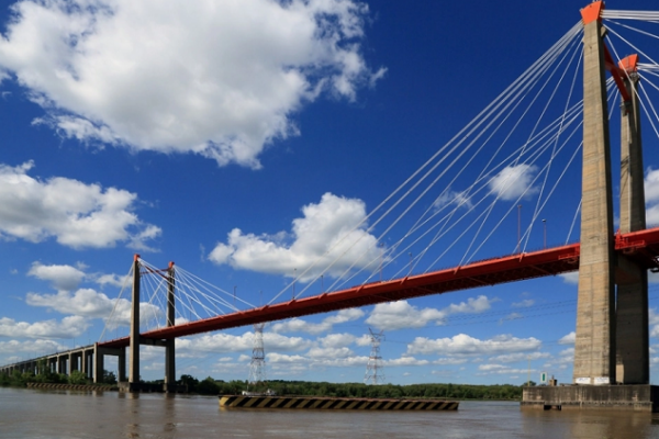 Paraná, canal y soberanía