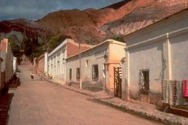 Jujuy: piden suspender las clases presenciales por contagios entre docentes en Humahuaca