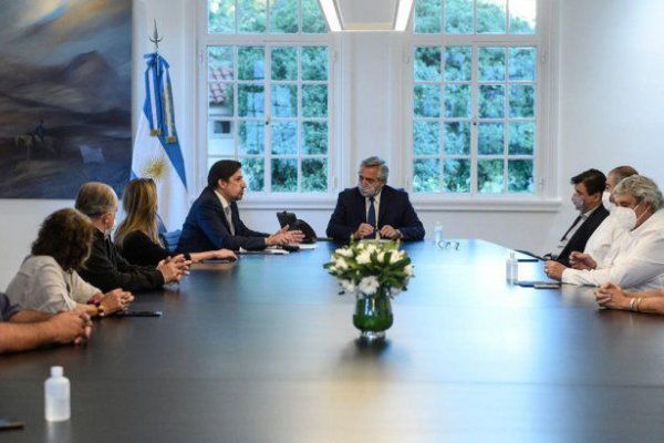 Alberto Fernández recibió a gremios docentes tras el acuerdo en la paritaria nacional