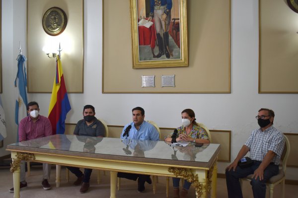 Irigoyen anunció varios aumentos salariales para el personal municipal