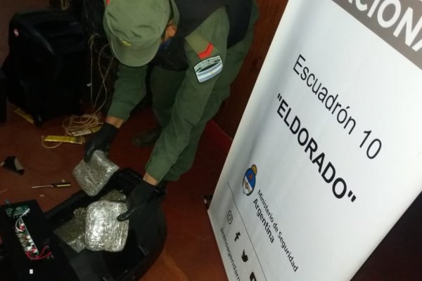 Hallan 39 kilos de marihuana acondicionados dentro de parlantes