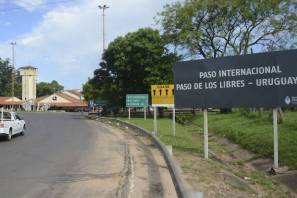 Nuevas Cepas: Vacunarán al personal de los pasos fronterizos de Corrientes