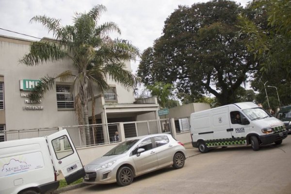 Investigan la muerte de una mujer que cayó de un cuarto piso en el barrio Libertad