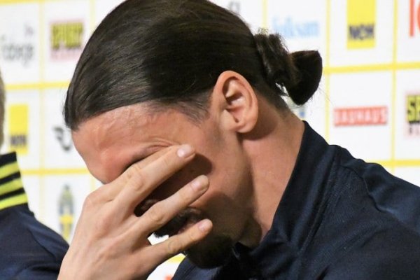 Zlatan Ibrahimovic se emocionó en su regreso a la selección