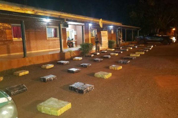 Misiones: Detectan 846 kilos de marihuana acondicionados en una camioneta