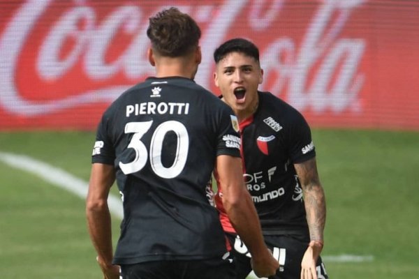 Copa Liga Profesional: Colón se lo dio vuelta a Platense y se cortó en la punta