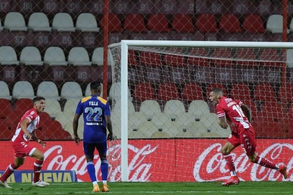 Boca tropezó ante Unión y comprometió su clasificación