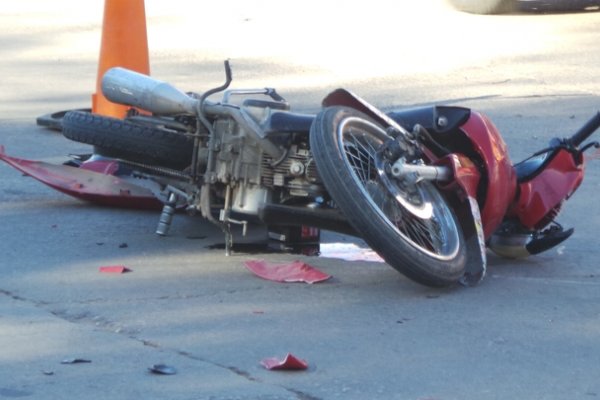 Trágico: Motociclista murió al chocar contra una palmera