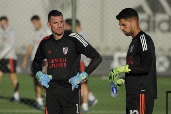 Alerta en River por el positivo de coronavirus del entrenador de arqueros