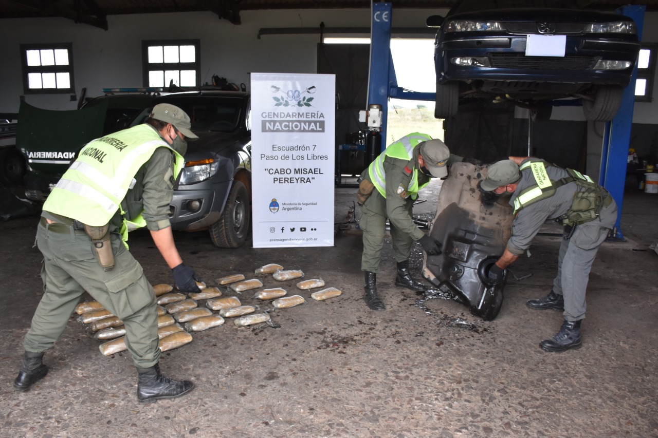 Tres Detenidos Con Droga Escondida En El Tanque De Combustible Corrientes Hoy