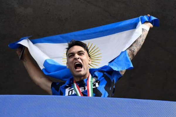 Barcelona vuelve a fijarse en Lautaro Martínez