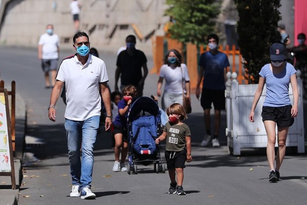 Francia detectó un foco de contagio de la variante Delta del coronavirus en un instituto