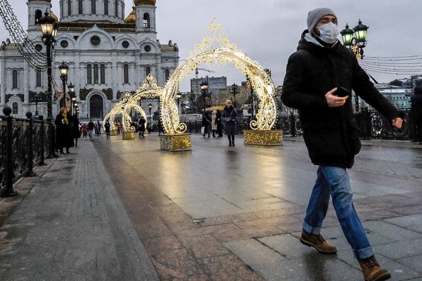 Récord de muertes en Moscú y nuevas restricciones en Asia y Pacífico por la pandemia