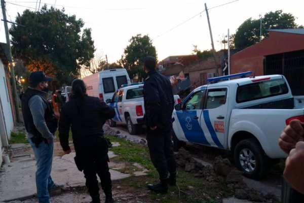 Secuestran marihuana, vehículos y detienen a tres personas en Corrientes