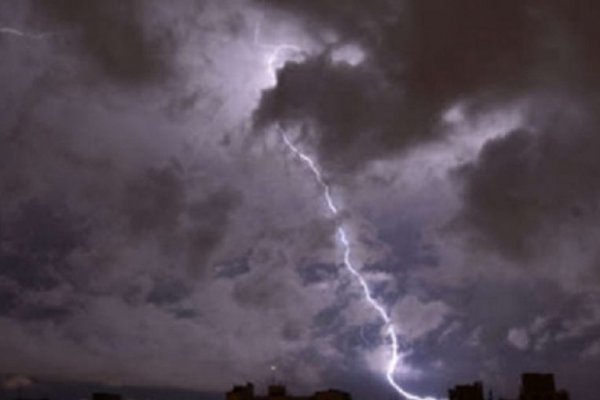 Advertencia por tormentas fuertes para varias localidades de Corrientes