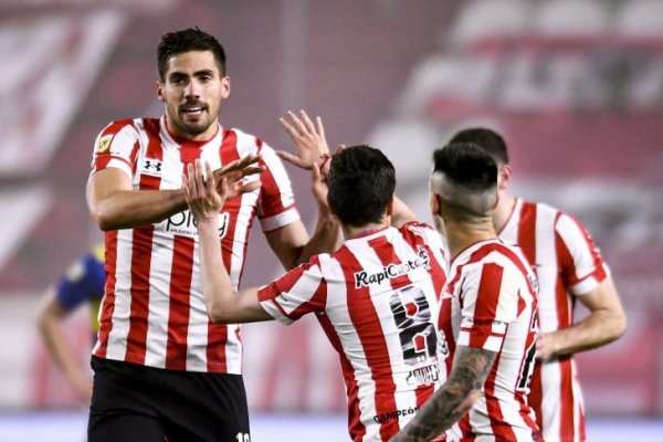 Estudiantes venció a un Boca que no levanta cabeza en la Liga Profesional