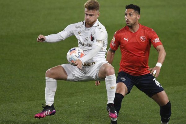 Independiente goleó a Colón y volvió a la punta de la Liga Profesional de Fútbol