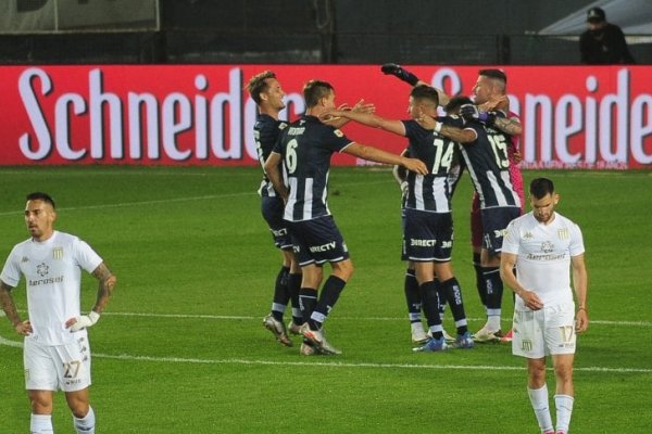 Talleres venció a Racing y sigue como único puntero