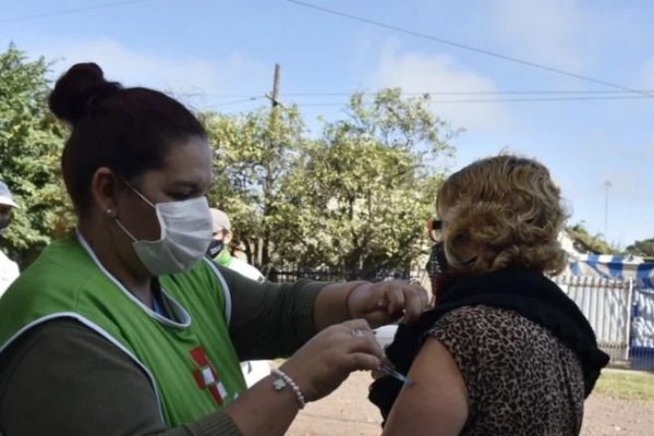 Coronavirus: Completan esquemas de vacunación en barrios de Capital