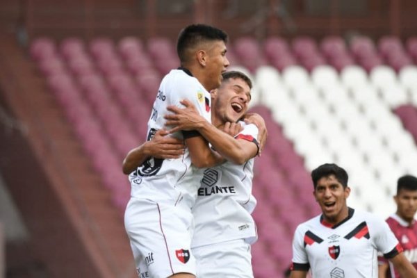 Newell's le ganó a Lanús y lo alejó de la punta