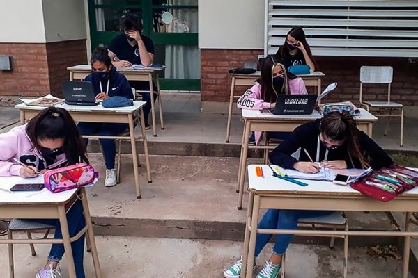 Invertirán $5 mil millones para buscar alumnos que abandonaron la escuela en pandemia