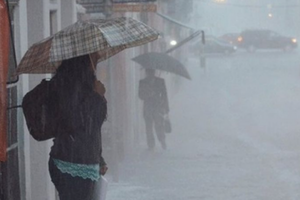 Corrientes: Alerta por tormentas y ráfagas en el interior