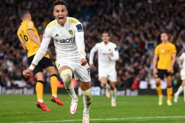 Leeds rescató un empate sobre la hora ante Wolverhampton