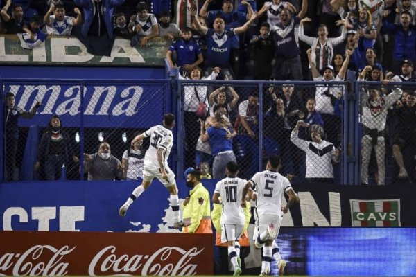 Liga Profesional: Vélez frenó a Boca y no se baja de la pelea