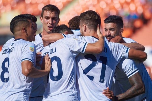 Talleres venció a Godoy Cruz y le mete presión a River