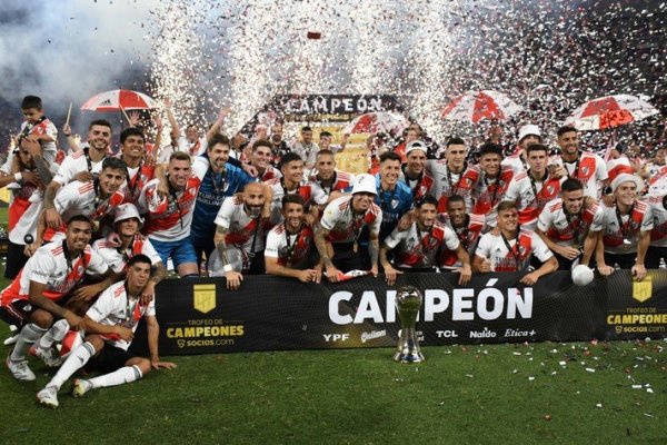 River goleó a Colón y se quedó con el Trofeo de Campeones 2021