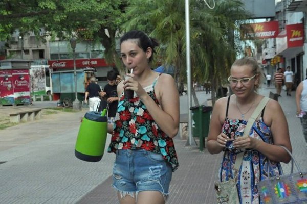 Siguen las altas temperaturas y no hay anuncios de lluvias para Corrientes