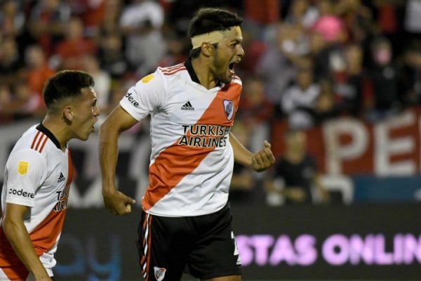 Copa Liga Profesional: River no perdonó los errores y venció a Newell's