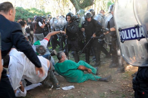 La agresión del indigente loco como el retorno del ataque al Borda