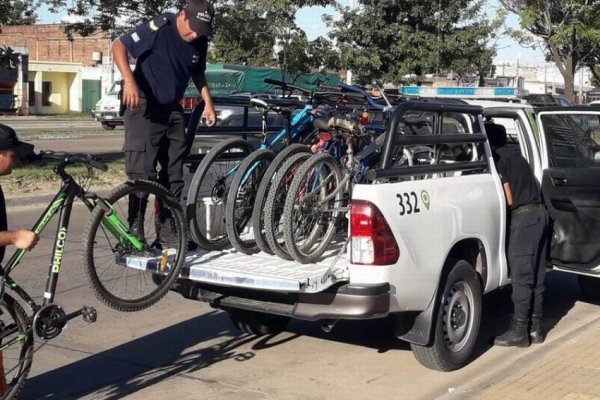 En controles policiales también solicitan los papeles de las bicis