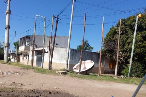 Corrientes: El gobernador se sumó a la polémica por urbanización en La Chola